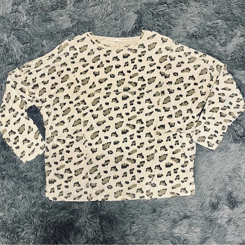 Easel Cream Leopard Print Tunic